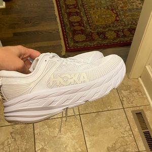 BASICALLY BRAND NEW HOKA BONDI 7 ALL WHITE!!